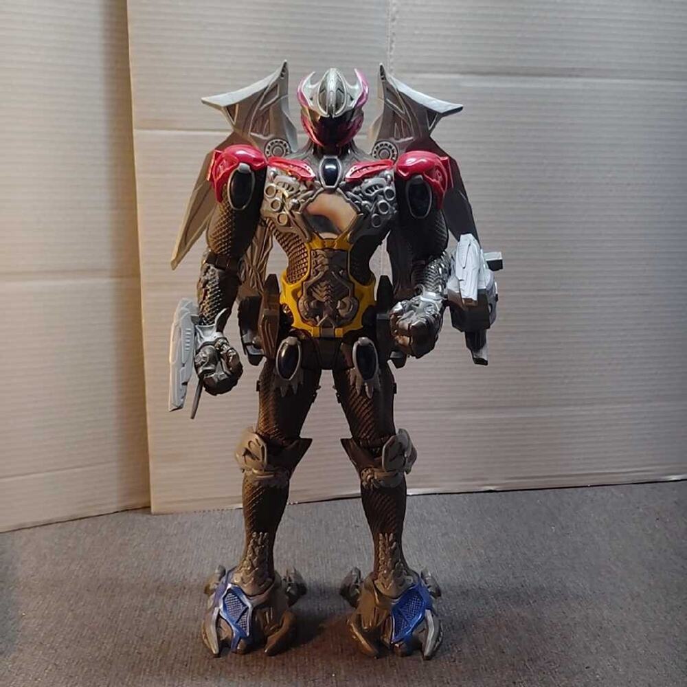 Power Rangers Dino Charge Megazord Figure Wings Action Toy Collectible Untested